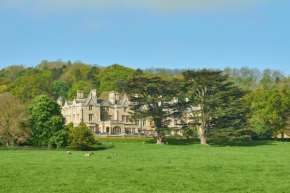  Dumbleton Hall Hotel  Броудвей